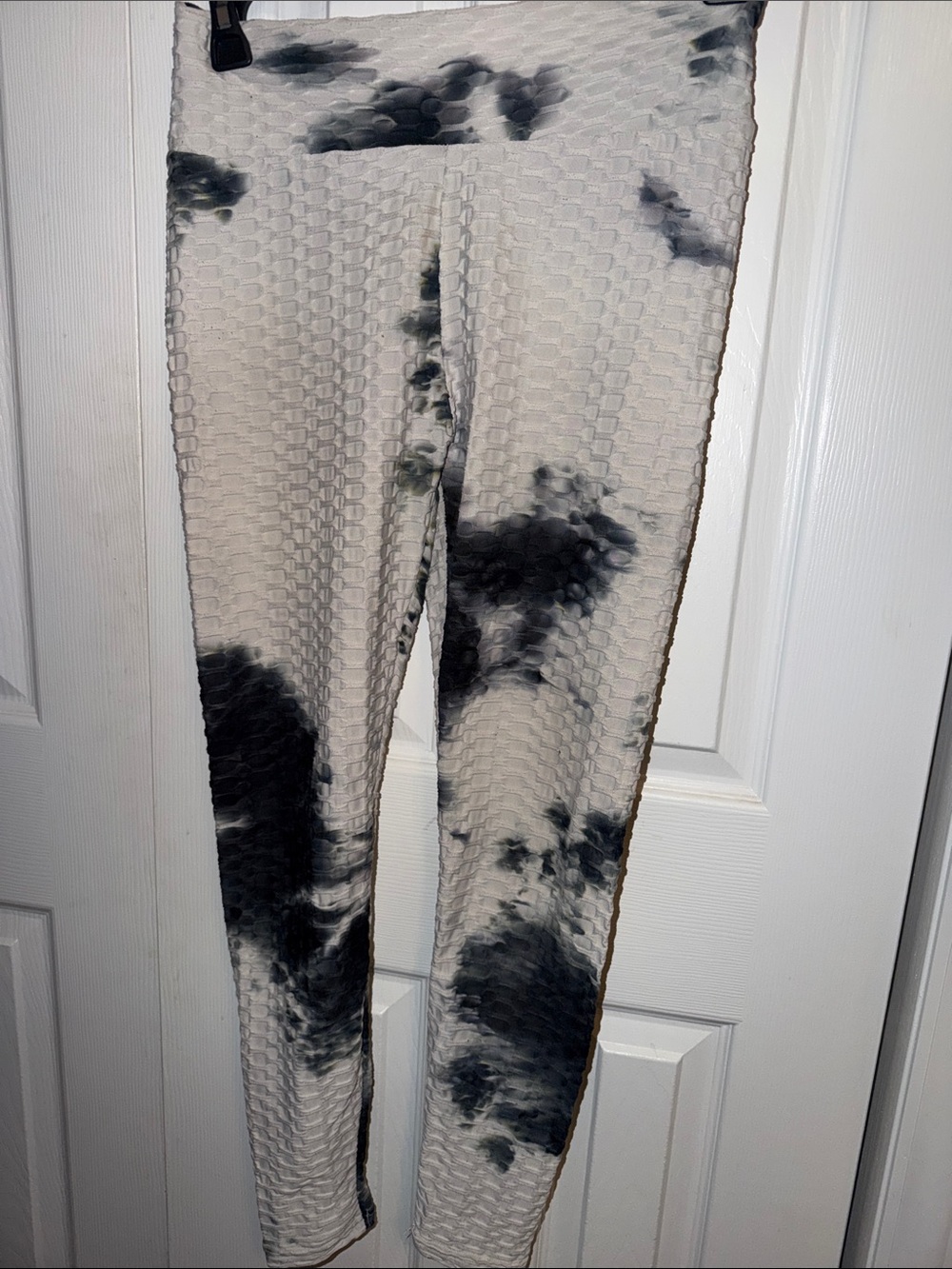 Butt strunch Tie-Dye Textured Leggings - Black and White